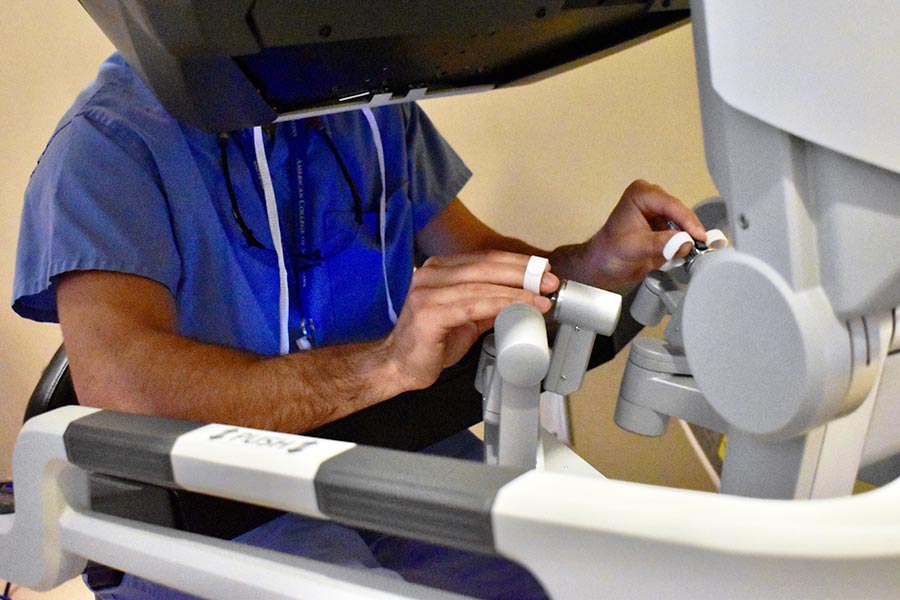 Robotic surgery machine